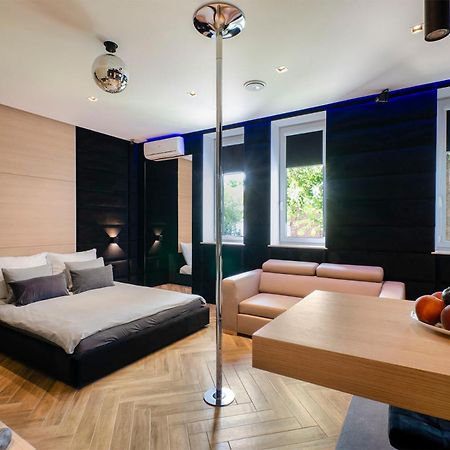 Lupoapartments Z Jacuzzi Pole Dance Leczycka 29 Klimatyzacja Parking Dostep Na Kod Лодз Екстериор снимка