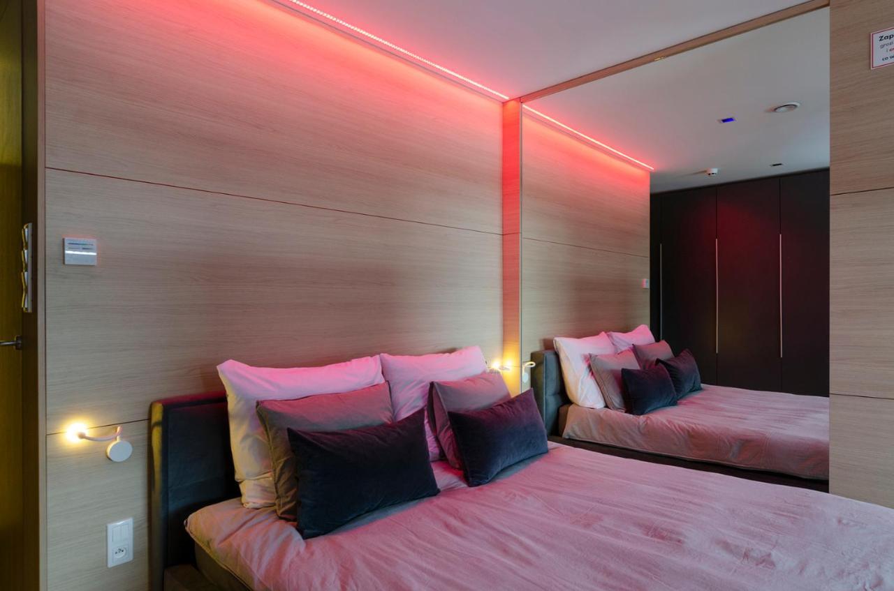Lupoapartments Z Jacuzzi Pole Dance Leczycka 29 Klimatyzacja Parking Dostep Na Kod Лодз Стая снимка