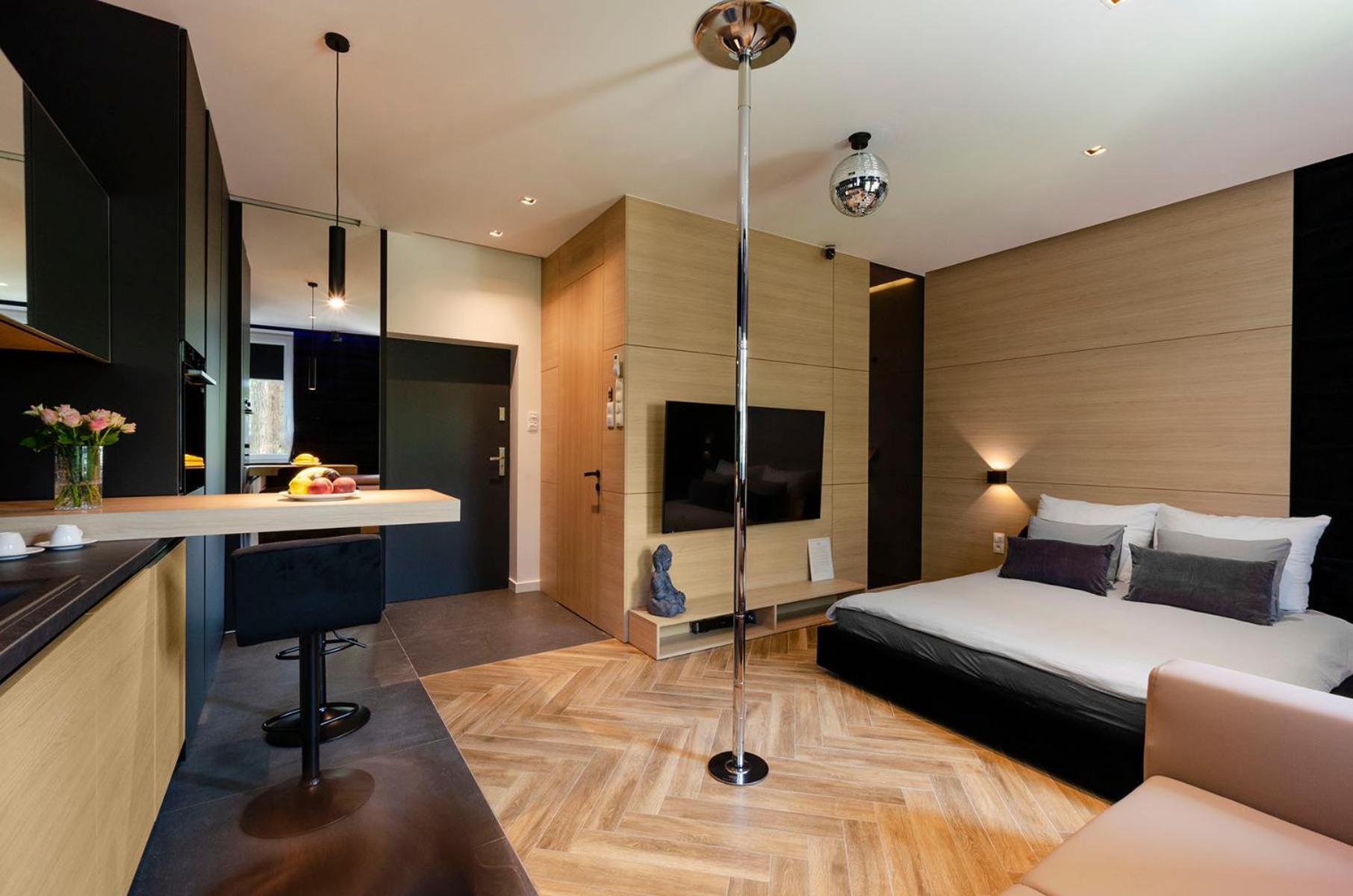 Lupoapartments Z Jacuzzi Pole Dance Leczycka 29 Klimatyzacja Parking Dostep Na Kod Лодз Стая снимка