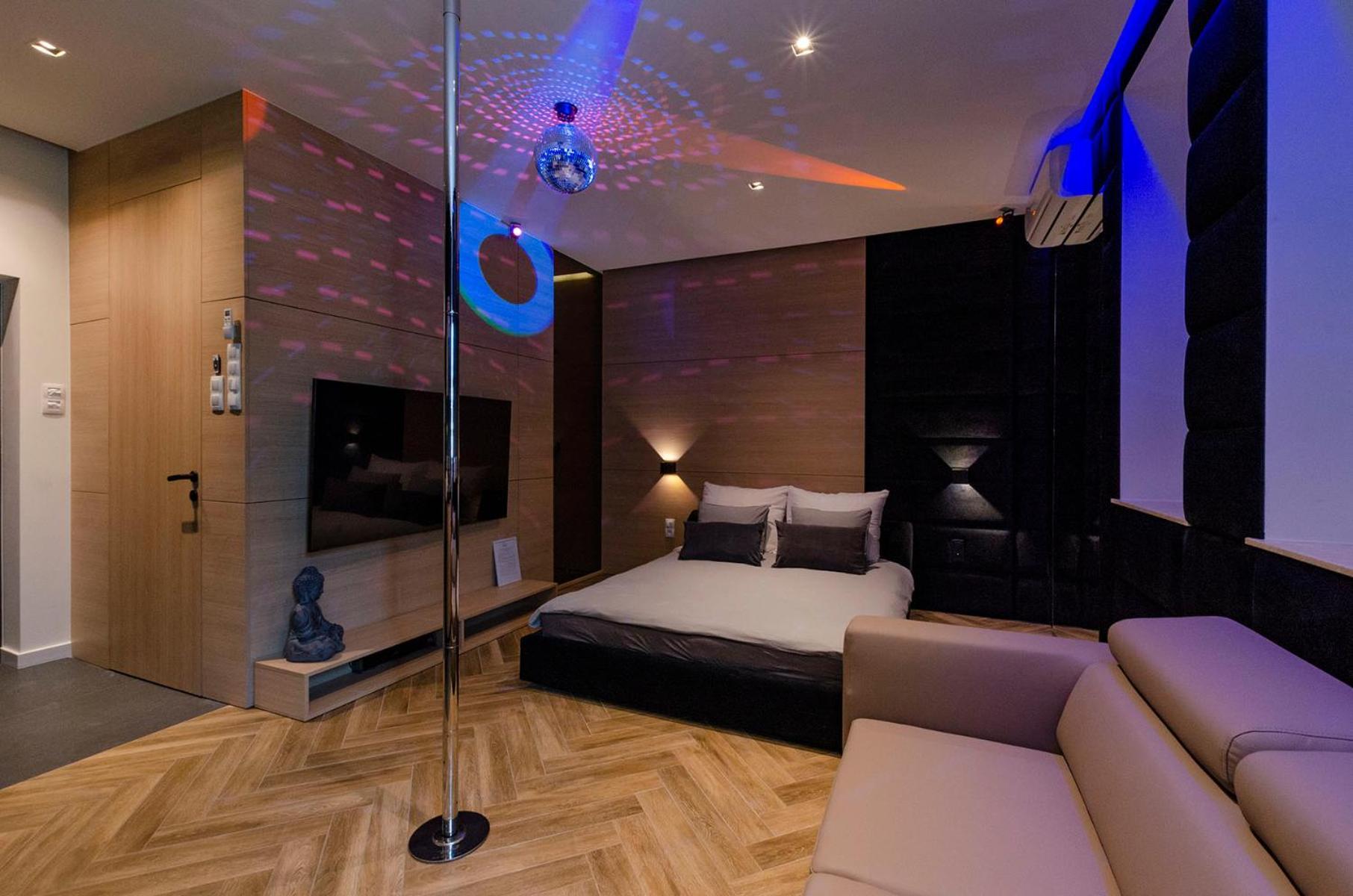 Lupoapartments Z Jacuzzi Pole Dance Leczycka 29 Klimatyzacja Parking Dostep Na Kod Лодз Стая снимка