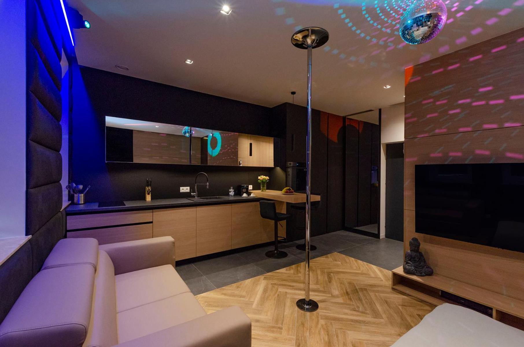 Lupoapartments Z Jacuzzi Pole Dance Leczycka 29 Klimatyzacja Parking Dostep Na Kod Лодз Екстериор снимка