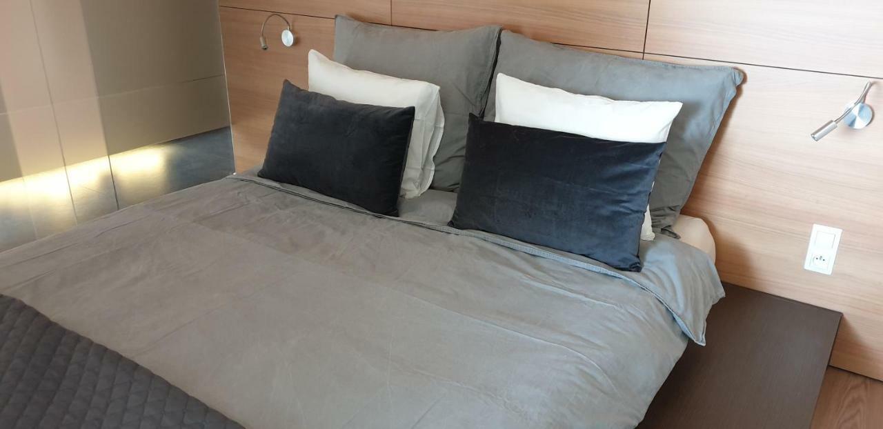 Lupoapartments Z Jacuzzi Pole Dance Leczycka 29 Klimatyzacja Parking Dostep Na Kod Лодз Екстериор снимка